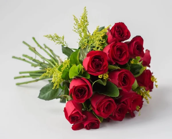 Buquê Tradicional de 17 Rosas Vermelhas - Imagem 4