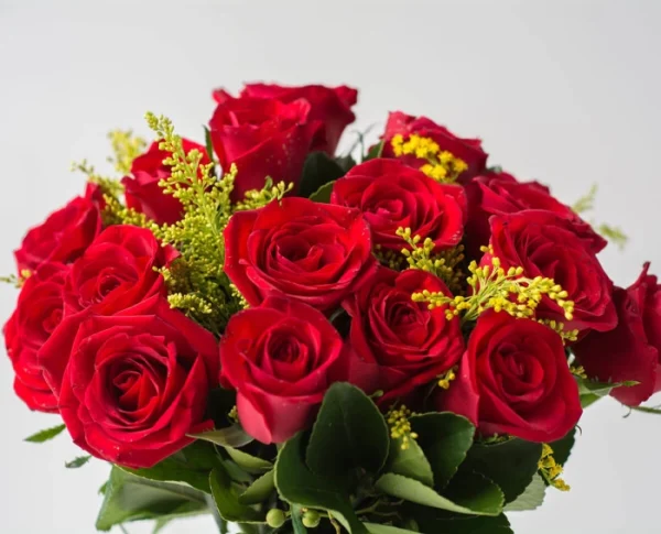 Buquê Tradicional de 19 Rosas Vermelhas - Imagem 2