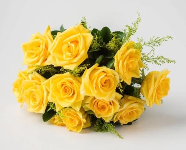 Buquê de 12 Rosas Amarelas - Imagem 3