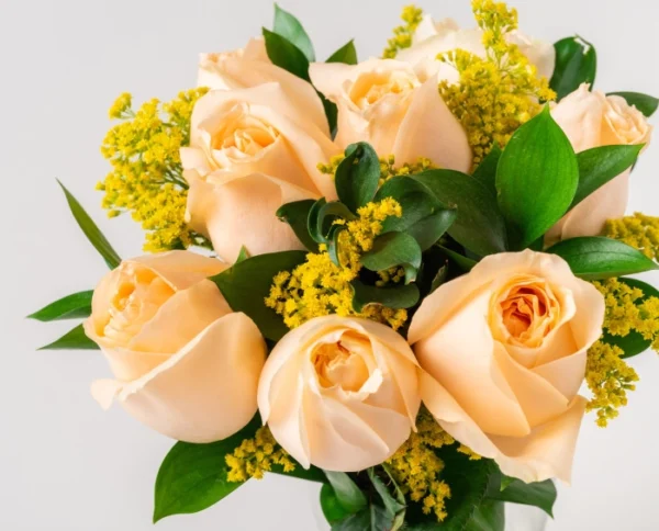 Buquê de 8 Rosas Champagne e Chocolate - Imagem 2